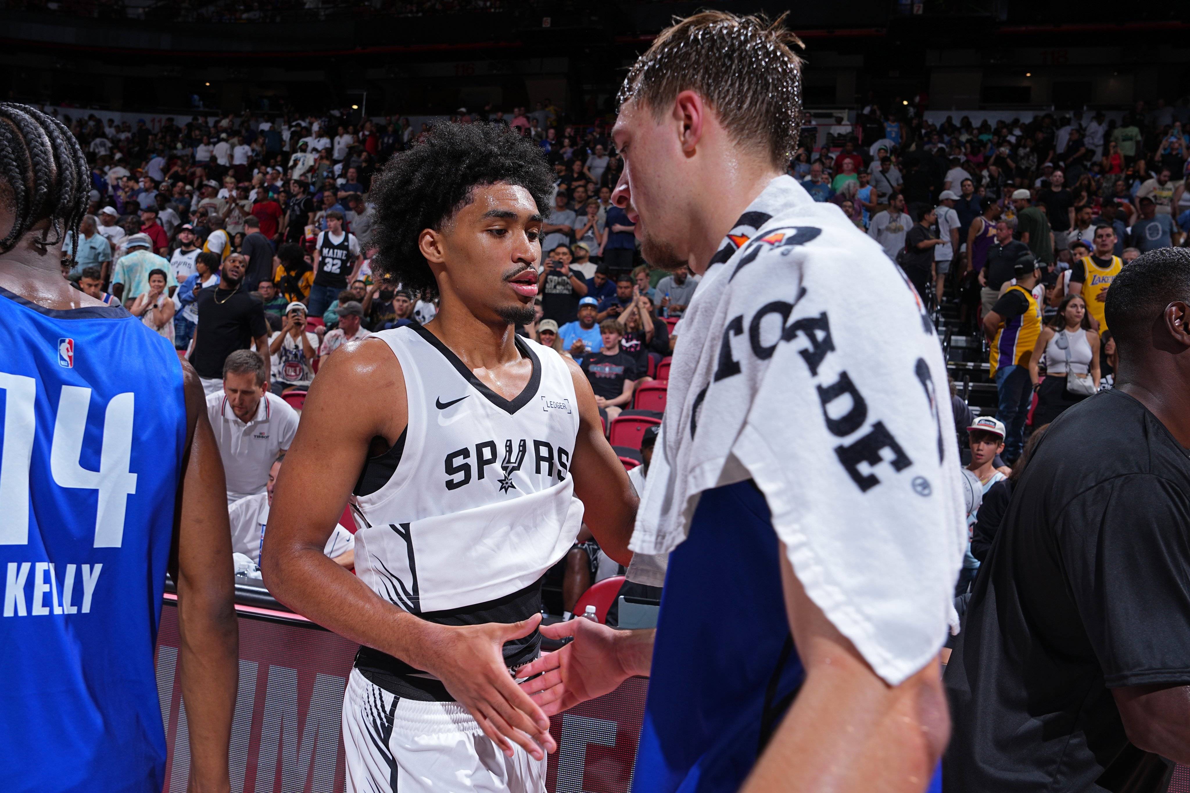 关键时刻突围战来临，亚特兰大围绕NBA常规赛绝杀压哨，目标明确，团队化学反应显著的简单介绍